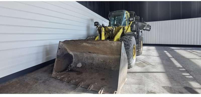 Komatsu WA470-3 - Máy xúc lật bánh lốp: hình 2 Komatsu WA470-3 - Máy xúc lật bánh lốp: hình 2