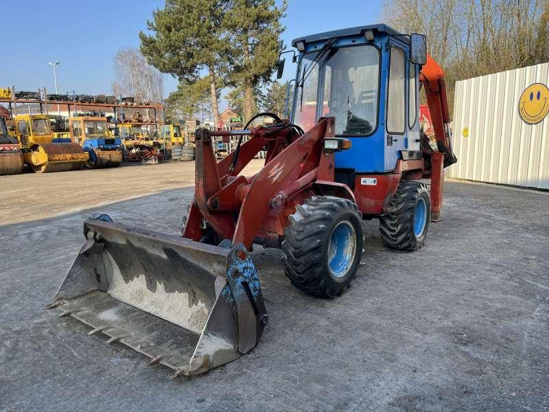Kubota R520 - Máy xúc trước múc sau: hình 2 Kubota R520 - Máy xúc trước múc sau: hình 2
