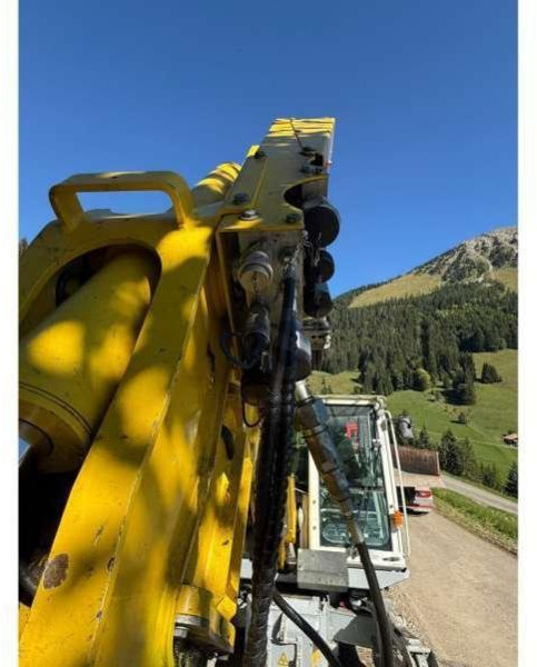 MENZI MUCK M525 - Máy xúc đi bộ: hình 3 MENZI MUCK M525 - Máy xúc đi bộ: hình 3