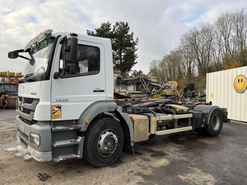 Mercedes AXOR 1833 - Xe tải nâng móc: hình 3 Mercedes AXOR 1833 - Xe tải nâng móc: hình 3
