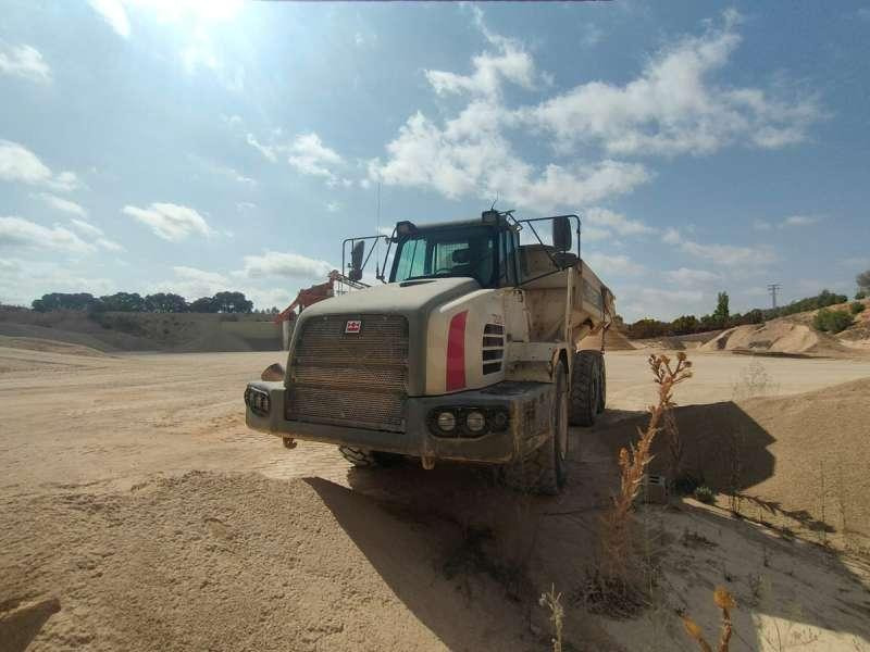 Terex TA30 - Xe ben đổ có khớp nối: hình 3 Terex TA30 - Xe ben đổ có khớp nối: hình 3