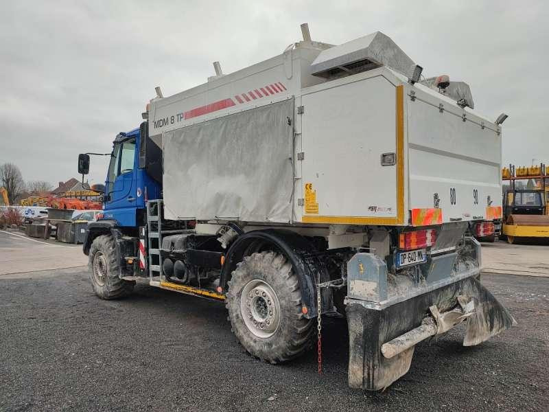 Unimog UNIMOG U500 - Trang thiết bị bón phân: hình 5 Unimog UNIMOG U500 - Trang thiết bị bón phân: hình 5