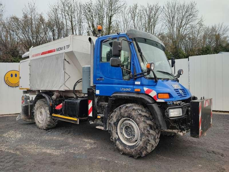 Unimog UNIMOG U500 - Trang thiết bị bón phân: hình 1 Unimog UNIMOG U500 - Trang thiết bị bón phân: hình 1