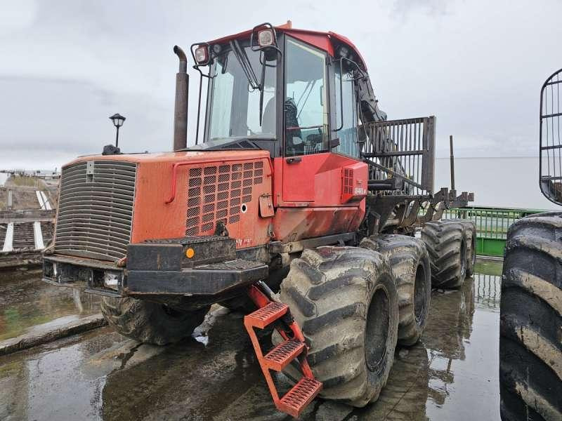 VALMET 840.4 - Máy cày lâm nghiệp: hình 1 VALMET 840.4 - Máy cày lâm nghiệp: hình 1