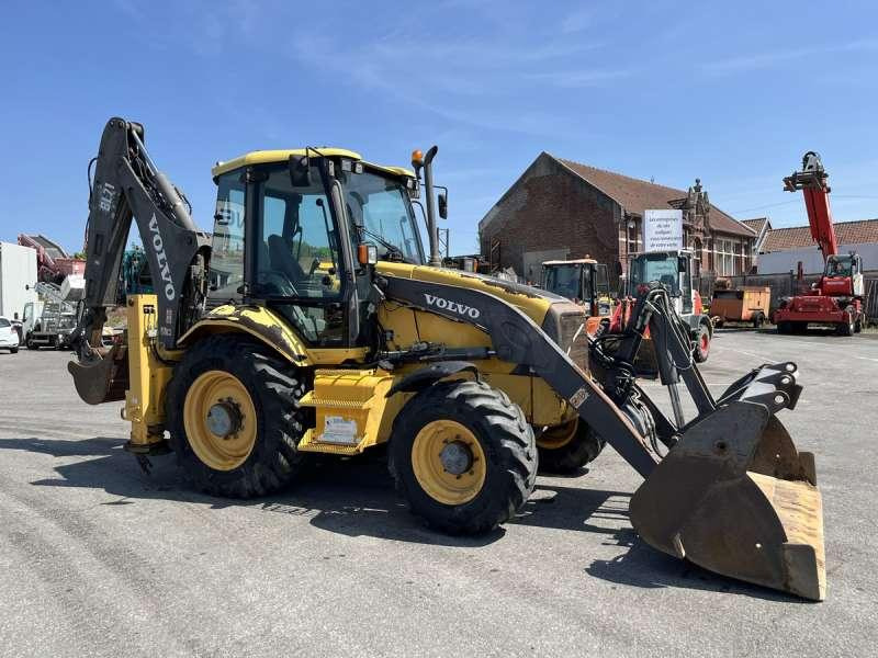 Volvo BL71 - Máy xúc trước múc sau: hình 1 Volvo BL71 - Máy xúc trước múc sau: hình 1
