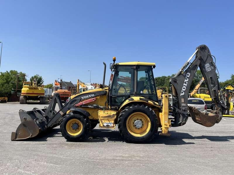 Volvo BL71 - Máy xúc trước múc sau: hình 4 Volvo BL71 - Máy xúc trước múc sau: hình 4