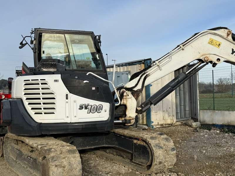Yanmar SV100 - Máy xúc bánh xích: hình 1 Yanmar SV100 - Máy xúc bánh xích: hình 1
