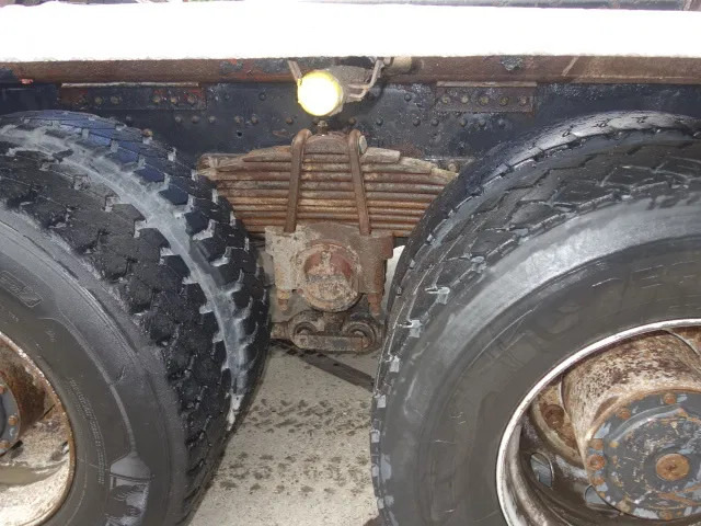 MAN 35-364 chassis cabine manual diesel pomp 6 cil 8x4 - Xe tải khung gầm: hình 4 MAN 35-364 chassis cabine manual diesel pomp 6 cil 8x4 - Xe tải khung gầm: hình 4