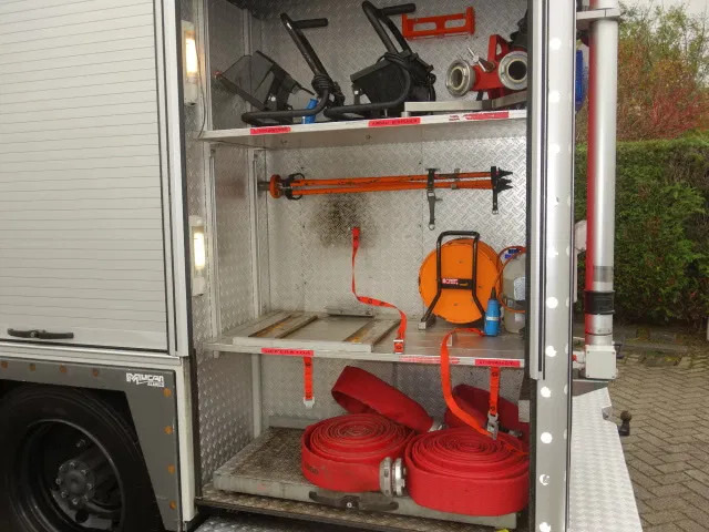 Mercedes-Benz 1325 godiva pump bomberos - Xe tải cứu hỏa: hình 3 Mercedes-Benz 1325 godiva pump bomberos - Xe tải cứu hỏa: hình 3