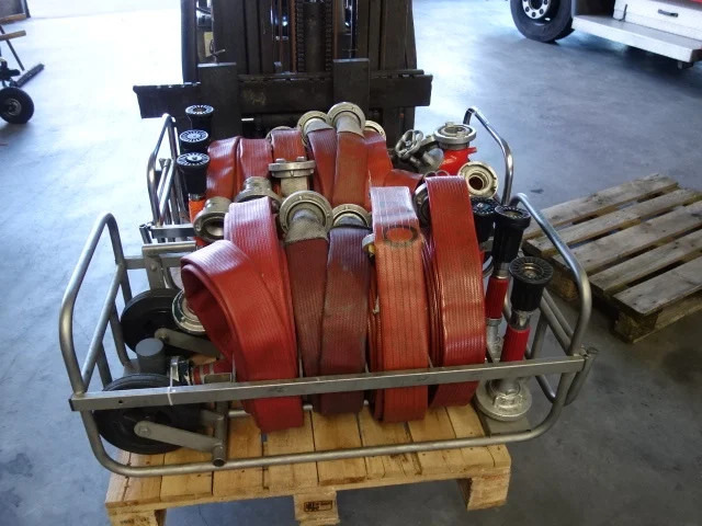 Xe tải cứu hỏa Mercedes-Benz 80euro fire hose: hình 8