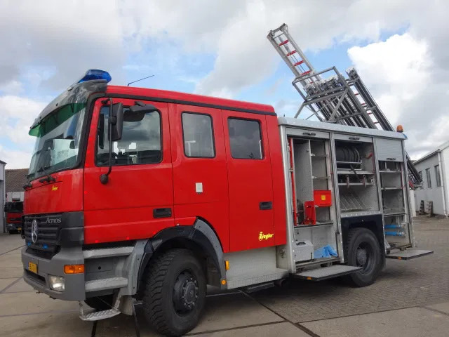 Mercedes-Benz Actros 1831 4X4 ZIEGLER BOMBEROS POMP,2500 L TANK - Xe tải cứu hỏa: hình 1 Mercedes-Benz Actros 1831 4X4 ZIEGLER BOMBEROS POMP,2500 L TANK - Xe tải cứu hỏa: hình 1