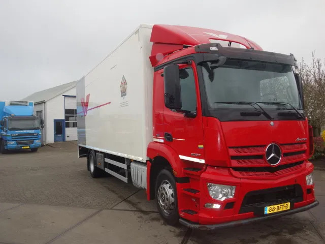 Mercedes-Benz Antos 2027 - Xe tải hộp: hình 2 Mercedes-Benz Antos 2027 - Xe tải hộp: hình 2