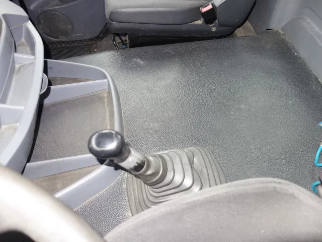 Mercedes-Benz Axor 3243 8X4 - Xe ben: hình 5 Mercedes-Benz Axor 3243 8X4 - Xe ben: hình 5