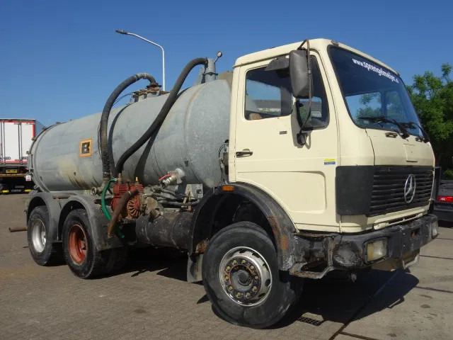 Mercedes-Benz MB 2222 6X4 WATERTANKER WITH PUMP - Xe bồn: hình 1 Mercedes-Benz MB 2222 6X4 WATERTANKER WITH PUMP - Xe bồn: hình 1
