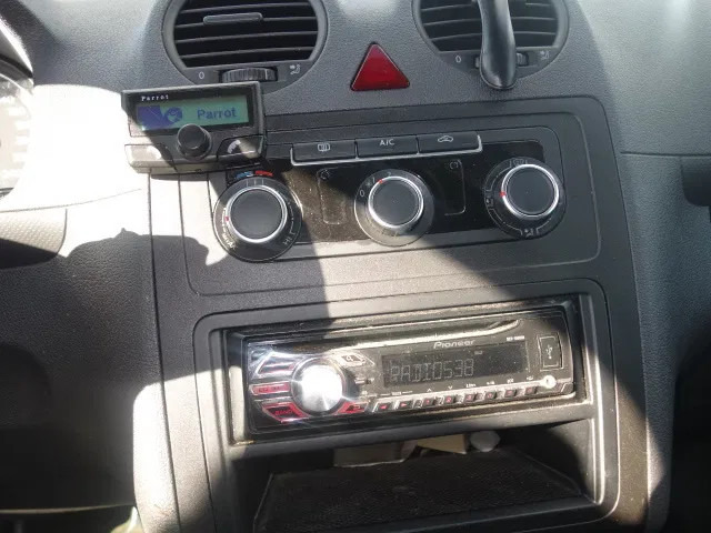 Volkswagen Caddy caddy 1,6 tdi bluemotion marge - Xe van nhỏ gọn: hình 5 Volkswagen Caddy caddy 1,6 tdi bluemotion marge - Xe van nhỏ gọn: hình 5