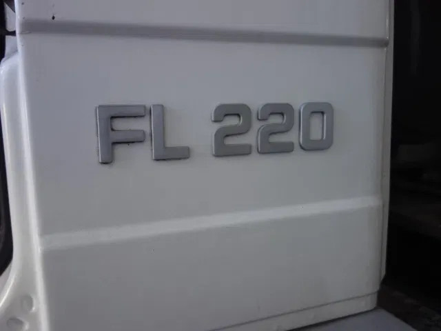 Volvo FL 240 220PK 12000 LITER STEELSPRINGS - Xe bồn: hình 5 Volvo FL 240 220PK 12000 LITER STEELSPRINGS - Xe bồn: hình 5