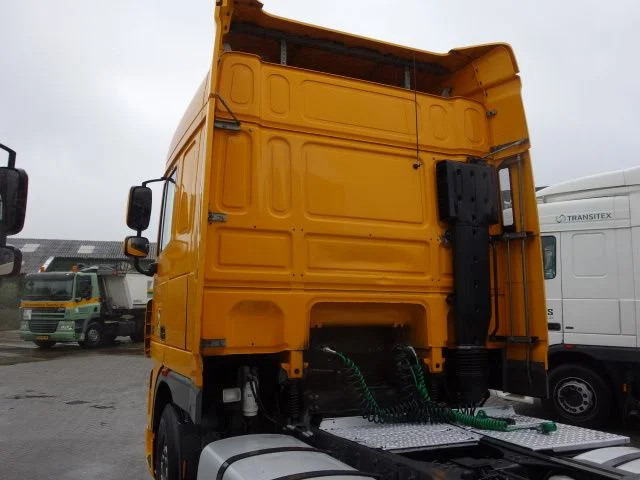 DAF XF 105.460 2 diesel tanken - Xe đầu kéo: hình 4 DAF XF 105.460 2 diesel tanken - Xe đầu kéo: hình 4