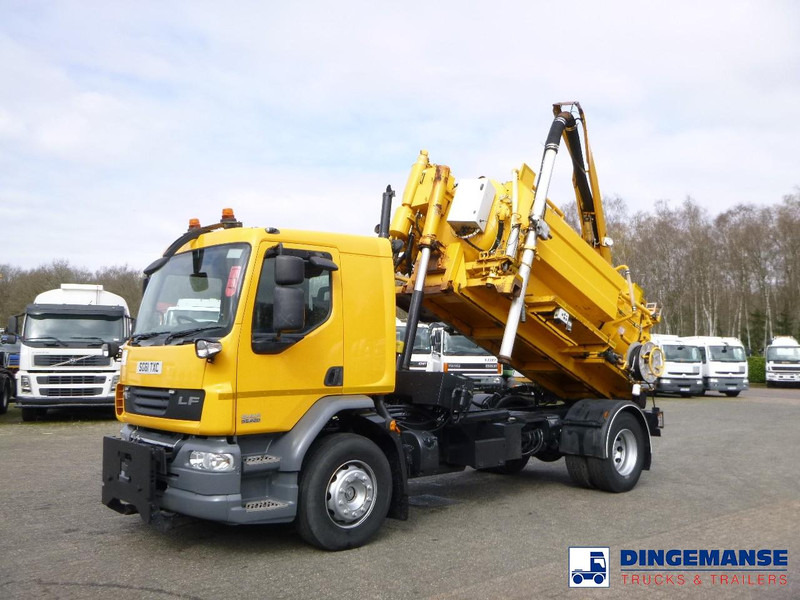 DAF LF 55.220 4x2 RHD Whale vacuum tank 7.5 m3 - Xe tải chân không: hình 1 DAF LF 55.220 4x2 RHD Whale vacuum tank 7.5 m3 - Xe tải chân không: hình 1