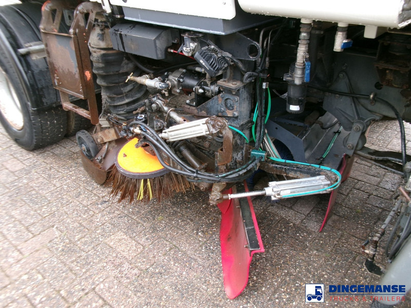 DAF LF 55.220 4x2 Scarab sweeper - Xe quét đường: hình 5 DAF LF 55.220 4x2 Scarab sweeper - Xe quét đường: hình 5