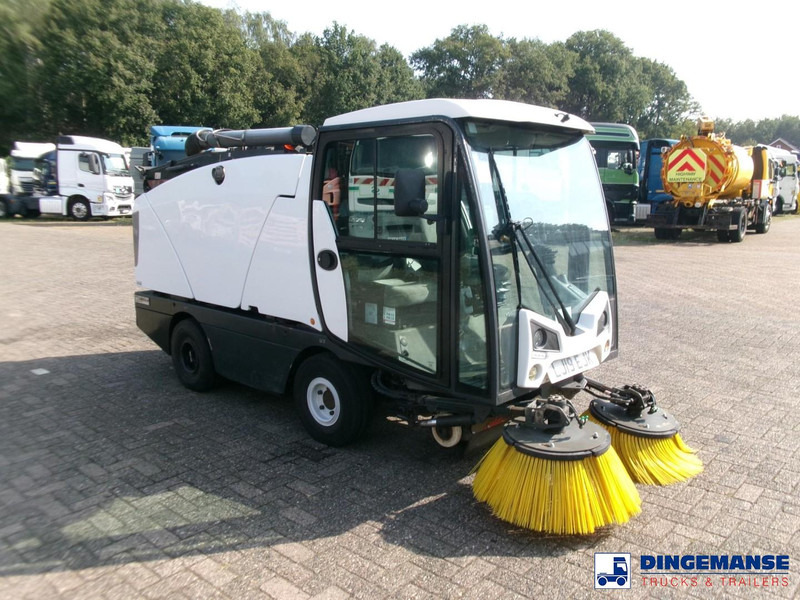 Johnston C202 compact street sweeper - Xe quét đường: hình 2 Johnston C202 compact street sweeper - Xe quét đường: hình 2
