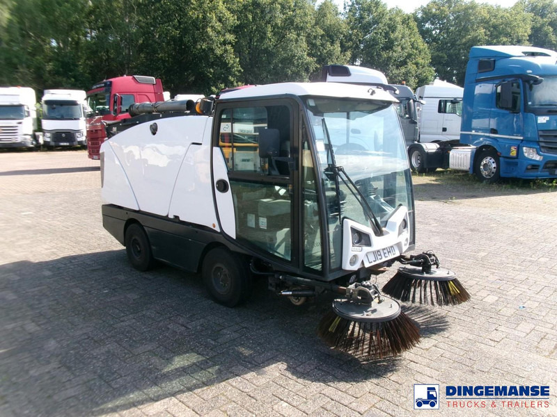 Johnston C202 compact street sweeper - Xe quét đường: hình 2 Johnston C202 compact street sweeper - Xe quét đường: hình 2