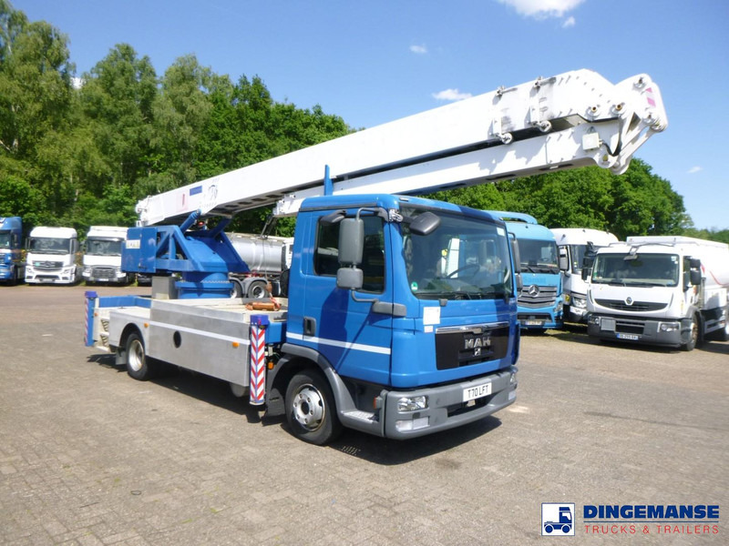 MAN TGL 7.180 4x2 + Klaas K25-30 crane - Xe cẩu tự hành: hình 2 MAN TGL 7.180 4x2 + Klaas K25-30 crane - Xe cẩu tự hành: hình 2