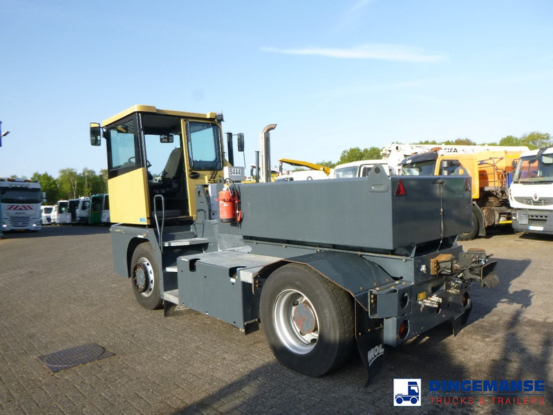 MOL RM 255 4X4 terminal drawbar tractor 150 ton - Máy cày trạm: hình 3 MOL RM 255 4X4 terminal drawbar tractor 150 ton - Máy cày trạm: hình 3