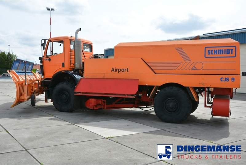 Mercedes-Benz SK 2031 4x4x4 Schmidt CJS9 airport sweeper snow plough - Xe dọn tuyết: hình 2 Mercedes-Benz SK 2031 4x4x4 Schmidt CJS9 airport sweeper snow plough - Xe dọn tuyết: hình 2