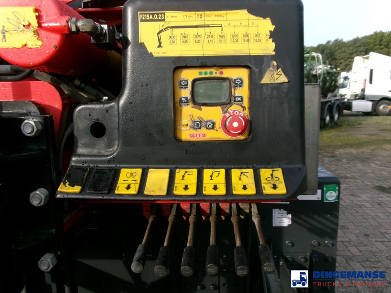 Cho thuê Renault Kerax 380 dxi 6x4 + Fassi F215A.0.23 Renault Kerax 380 dxi 6x4 + Fassi F215A.0.23: hình 19