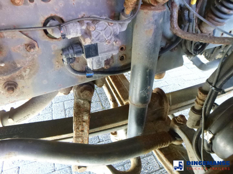 Volvo FE 300 6X4 Whale vacuum tank 10.2 m3 - Xe tải chân không: hình 5 Volvo FE 300 6X4 Whale vacuum tank 10.2 m3 - Xe tải chân không: hình 5