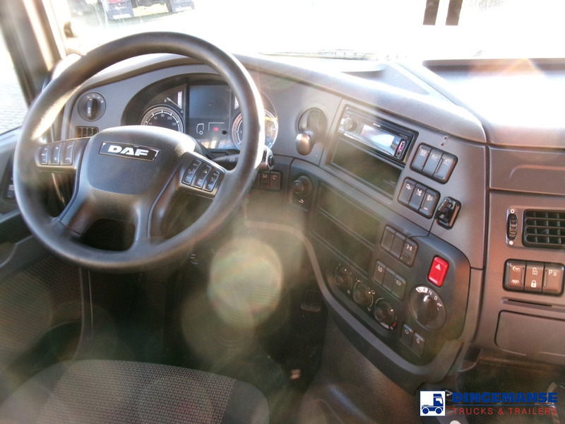 Interior photo 2: Xe đầu kéo DAF XF 460 4x2 Euro 6 + Hydraulics