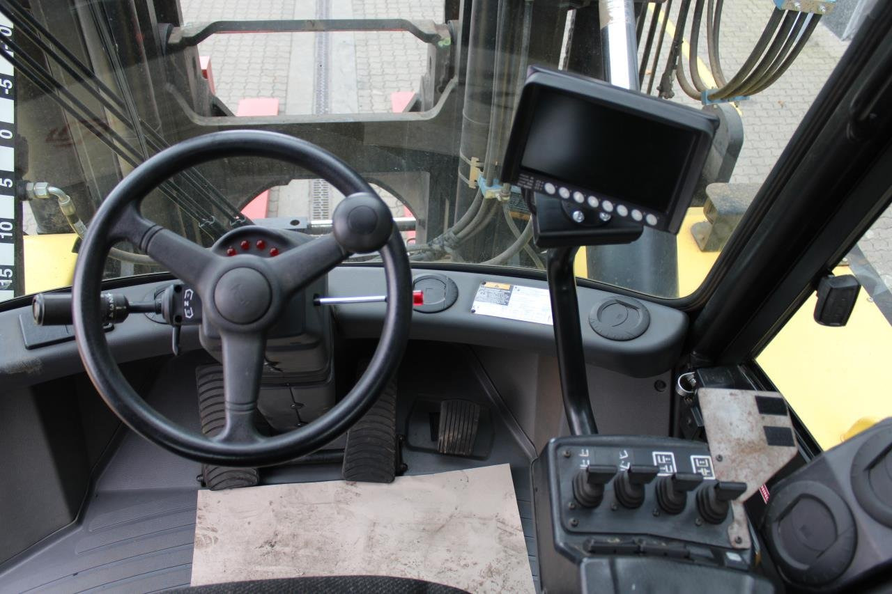 Hyster H32.00XM-12 - Xe nâng diesel: hình 4 Hyster H32.00XM-12 - Xe nâng diesel: hình 4