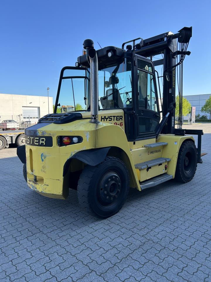 Hyster H9.00XM-6 - Xe nâng diesel: hình 3 Hyster H9.00XM-6 - Xe nâng diesel: hình 3
