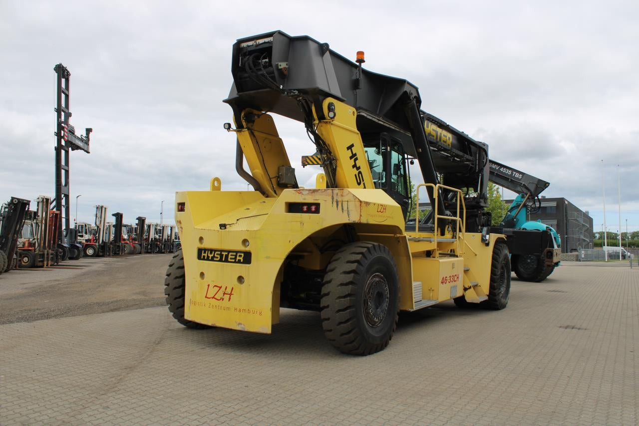 Hyster RS46-33CH - Xe tiếp cận xếp chồng: hình 3 Hyster RS46-33CH - Xe tiếp cận xếp chồng: hình 3