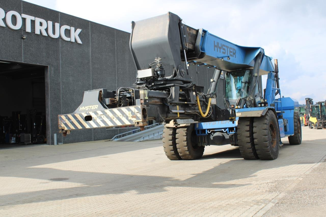 Hyster RS46-41L CH - Xe tiếp cận xếp chồng: hình 2 Hyster RS46-41L CH - Xe tiếp cận xếp chồng: hình 2