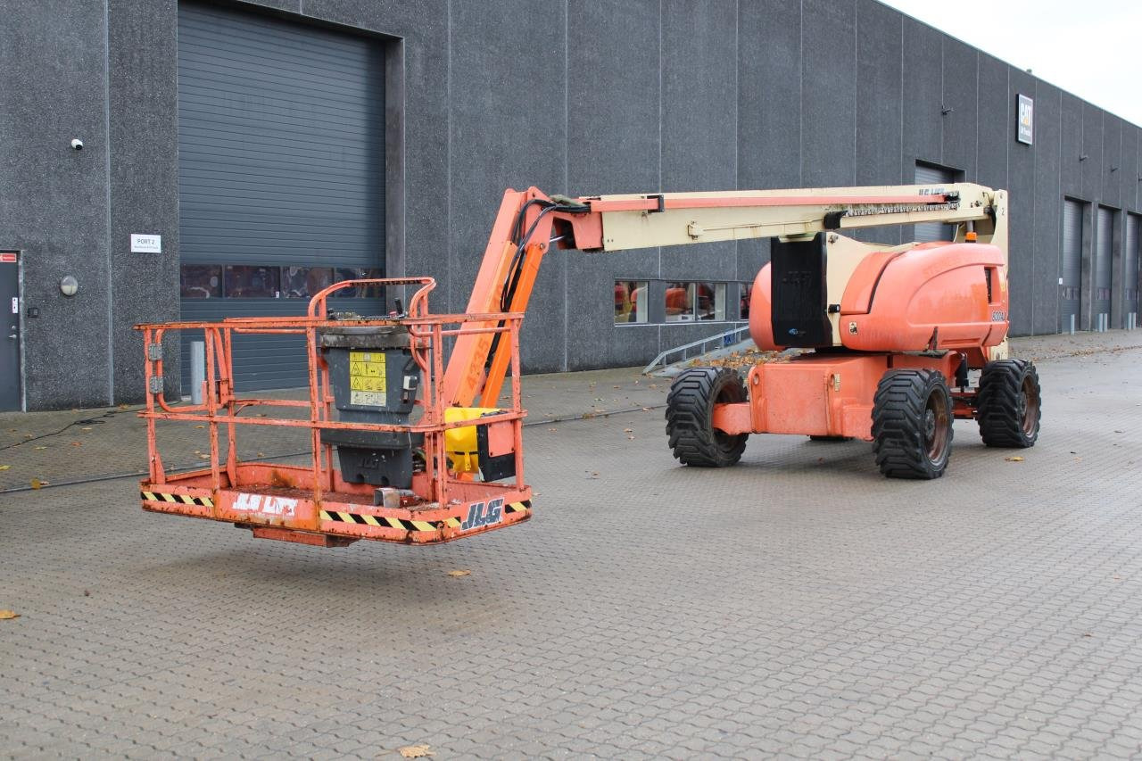 JLG 800AJ - Xe nâng người nhiều khớp nối: hình 3 JLG 800AJ - Xe nâng người nhiều khớp nối: hình 3