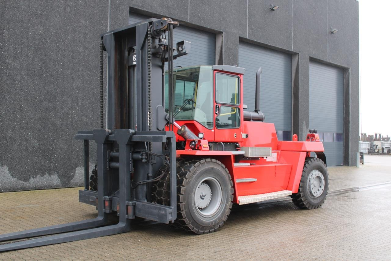 Kalmar DCD200-12LB - Xe nâng diesel: hình 2 Kalmar DCD200-12LB - Xe nâng diesel: hình 2