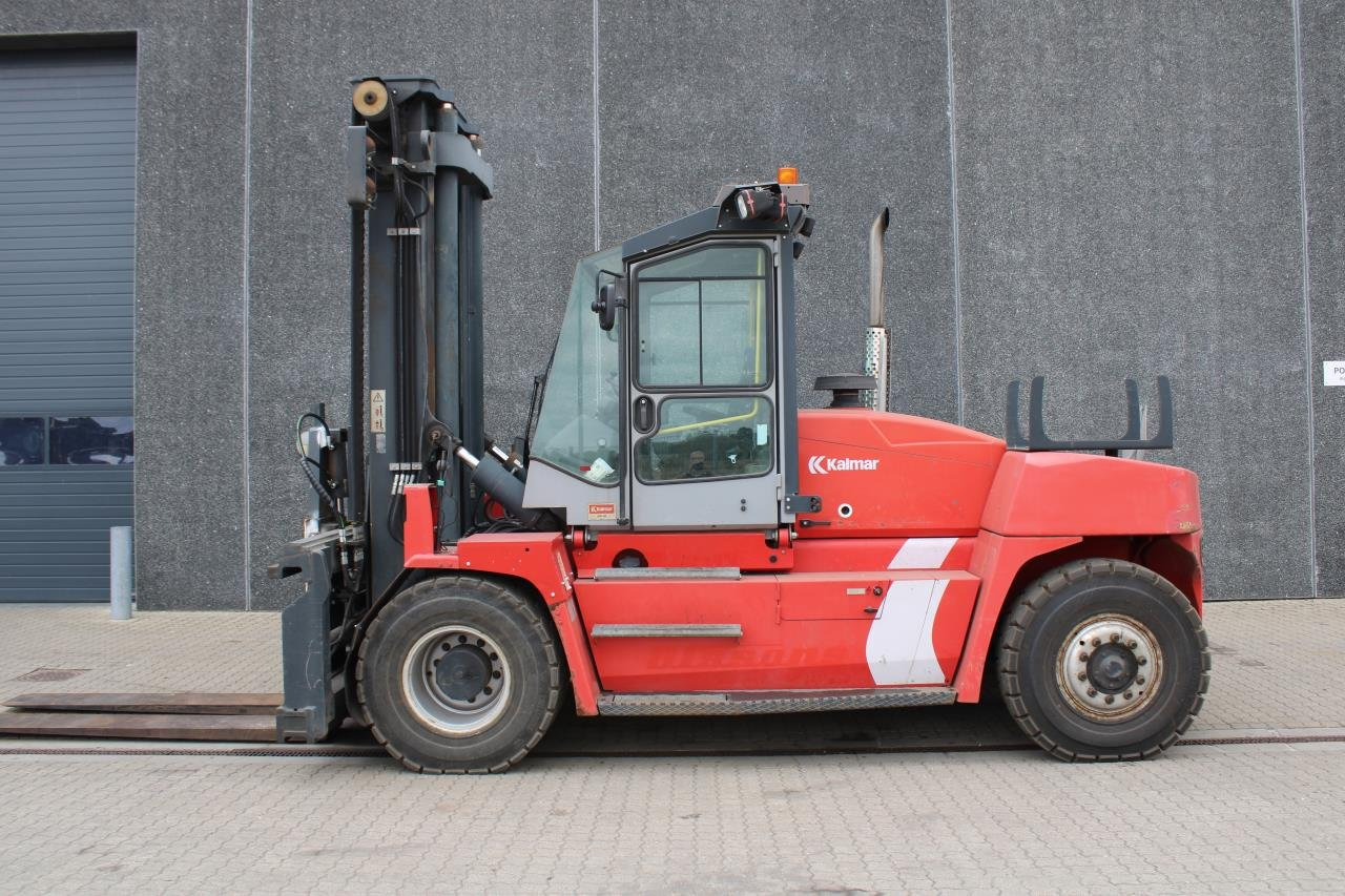 Kalmar DCE150-12 - Xe nâng diesel: hình 1 Kalmar DCE150-12 - Xe nâng diesel: hình 1