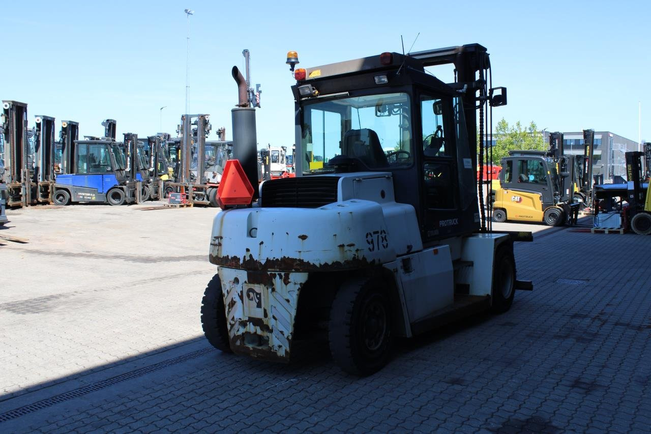 Kalmar DCE80-6 - Xe nâng diesel: hình 3 Kalmar DCE80-6 - Xe nâng diesel: hình 3