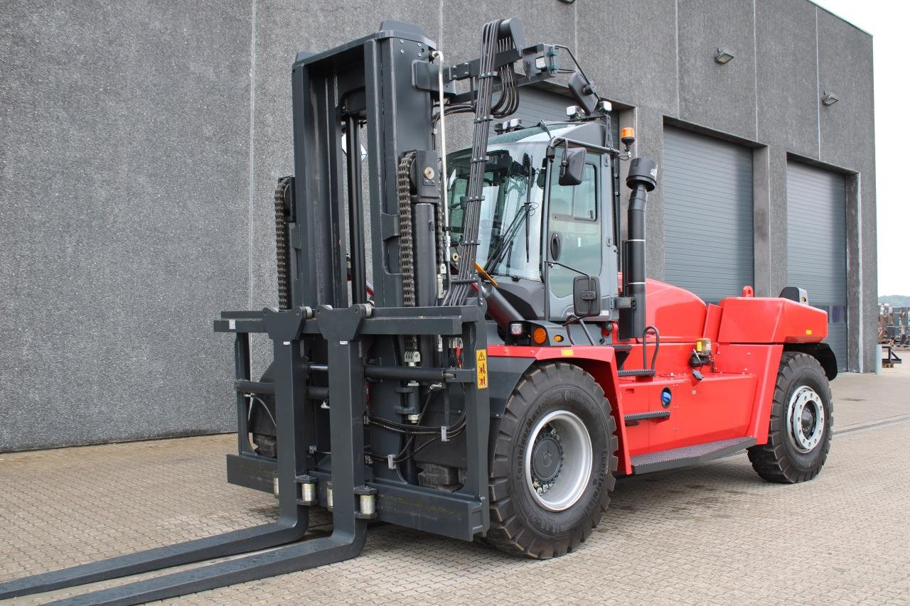Kalmar DCG250-12 - Xe nâng diesel: hình 2 Kalmar DCG250-12 - Xe nâng diesel: hình 2