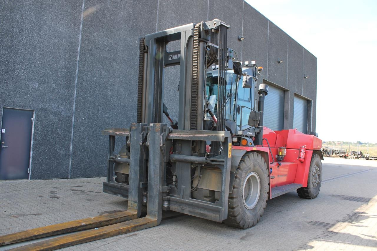 Kalmar DCG330-12 - Xe nâng diesel: hình 2 Kalmar DCG330-12 - Xe nâng diesel: hình 2