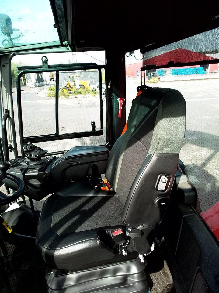 Kalmar DRG450-75C5XS - Xe tiếp cận xếp chồng: hình 4 Kalmar DRG450-75C5XS - Xe tiếp cận xếp chồng: hình 4