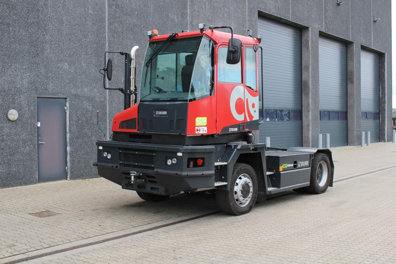 Kalmar TRL618I 4X4 - Máy cày trạm: hình 2 Kalmar TRL618I 4X4 - Máy cày trạm: hình 2