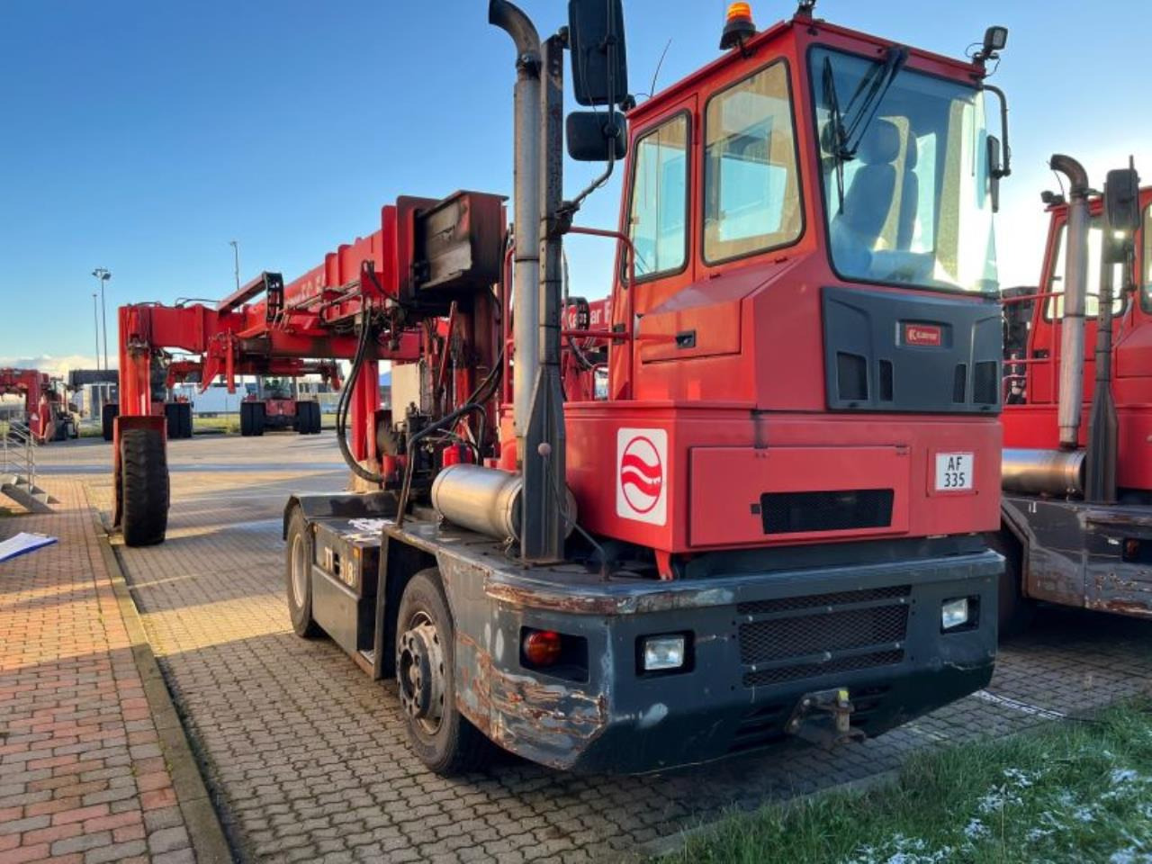 Kalmar TT618 - Máy cày trạm: hình 2 Kalmar TT618 - Máy cày trạm: hình 2