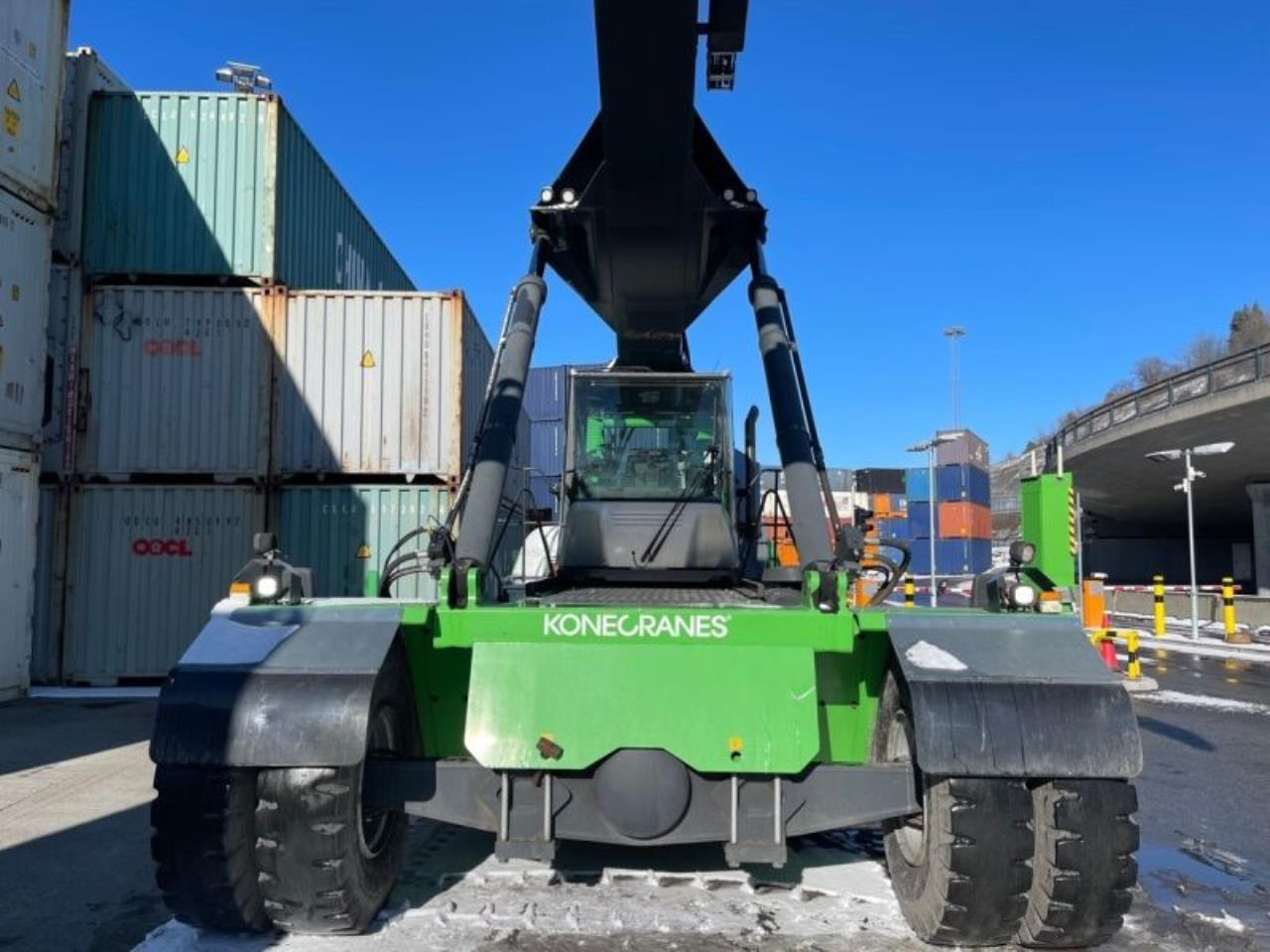 SMV 108 TC6 - Xe tiếp cận xếp chồng: hình 2 SMV 108 TC6 - Xe tiếp cận xếp chồng: hình 2