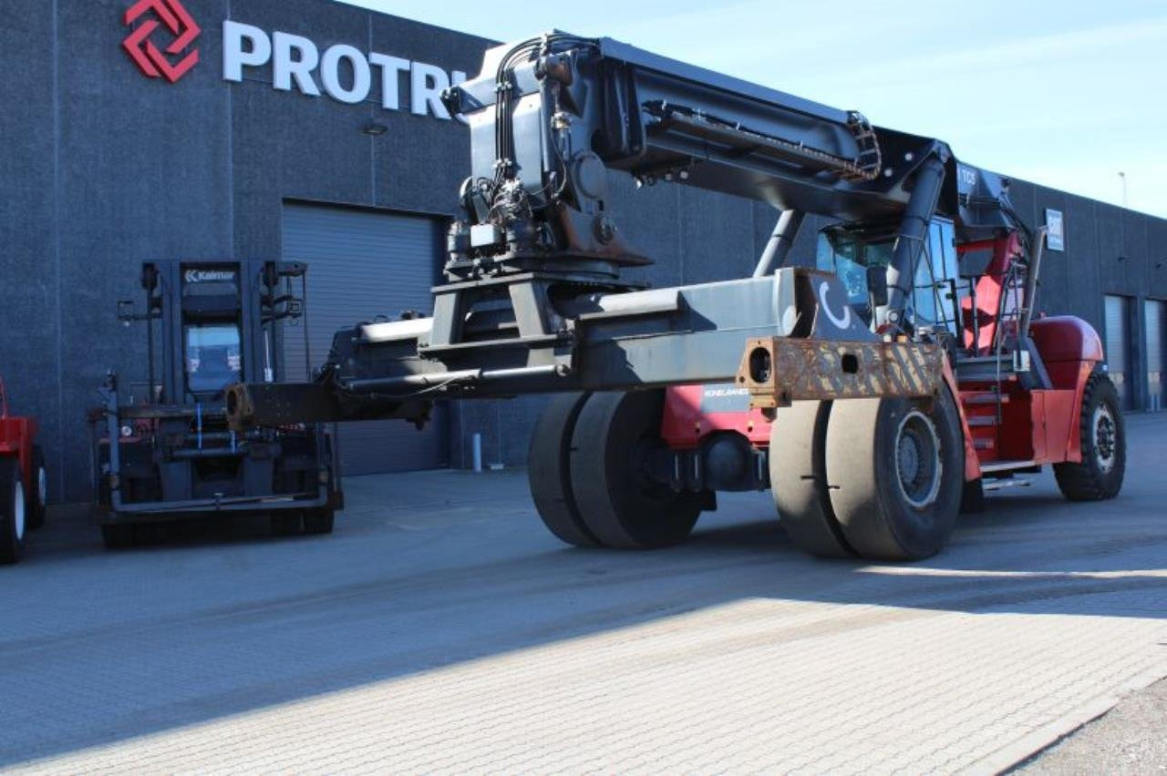 SMV KONECRANES 4531 - Xe tiếp cận xếp chồng: hình 2 SMV KONECRANES 4531 - Xe tiếp cận xếp chồng: hình 2