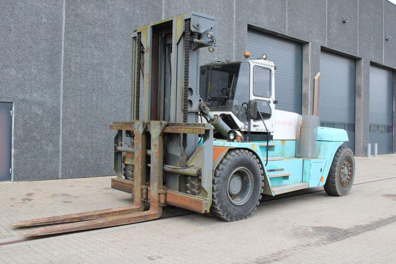 SMV SL 22-1200 - Xe nâng diesel: hình 2 SMV SL 22-1200 - Xe nâng diesel: hình 2