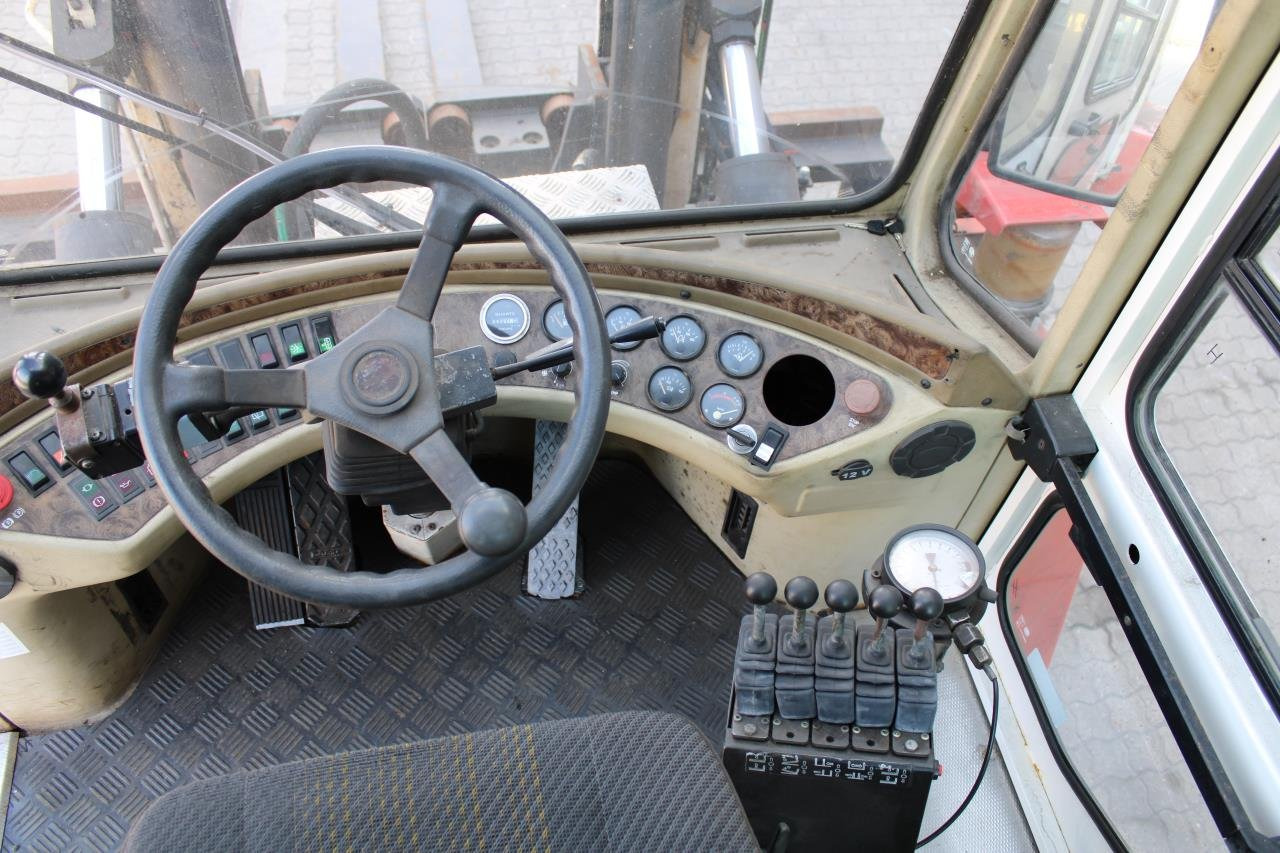 SveTruck 1260-30 - Xe nâng diesel: hình 4 SveTruck 1260-30 - Xe nâng diesel: hình 4