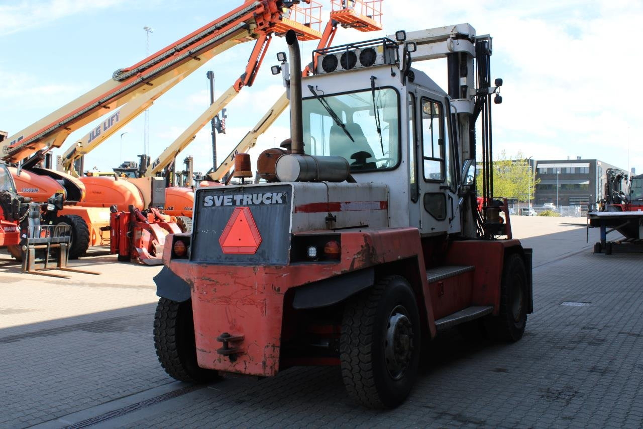 SveTruck 1260-30 - Xe nâng diesel: hình 3 SveTruck 1260-30 - Xe nâng diesel: hình 3