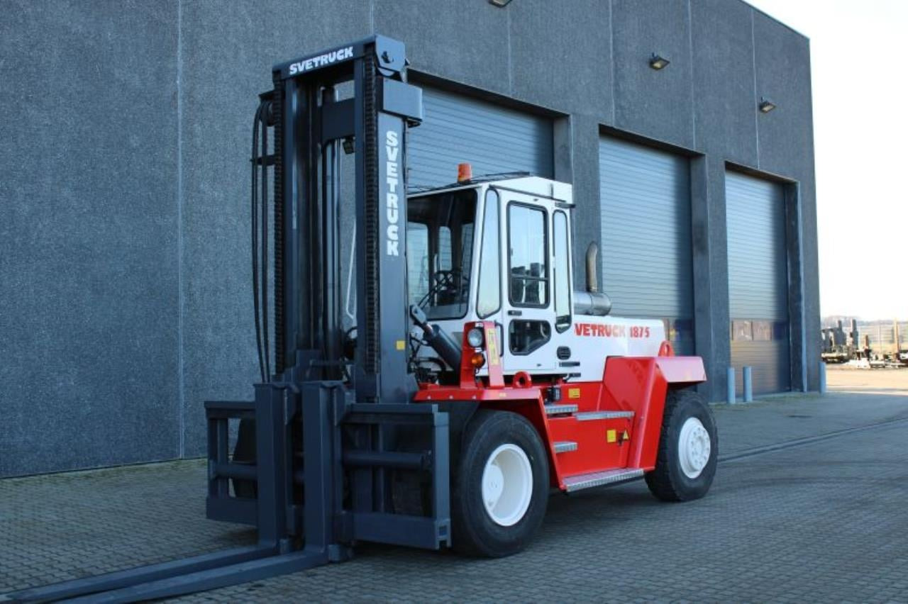 SveTruck 1875-33 - Xe nâng diesel: hình 2 SveTruck 1875-33 - Xe nâng diesel: hình 2